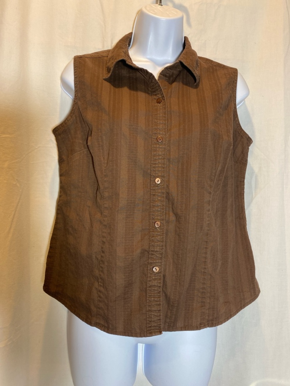St. John’s Bay Brown Sleeveless Button-Front Stretch Women's Shirt - women-PM